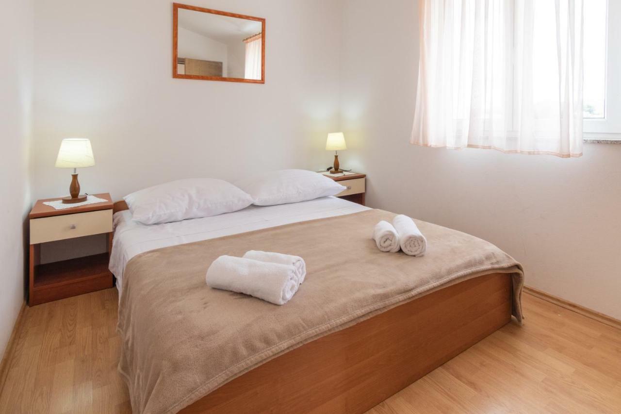 Apartments Villa Korina Brodarica  Extérieur photo