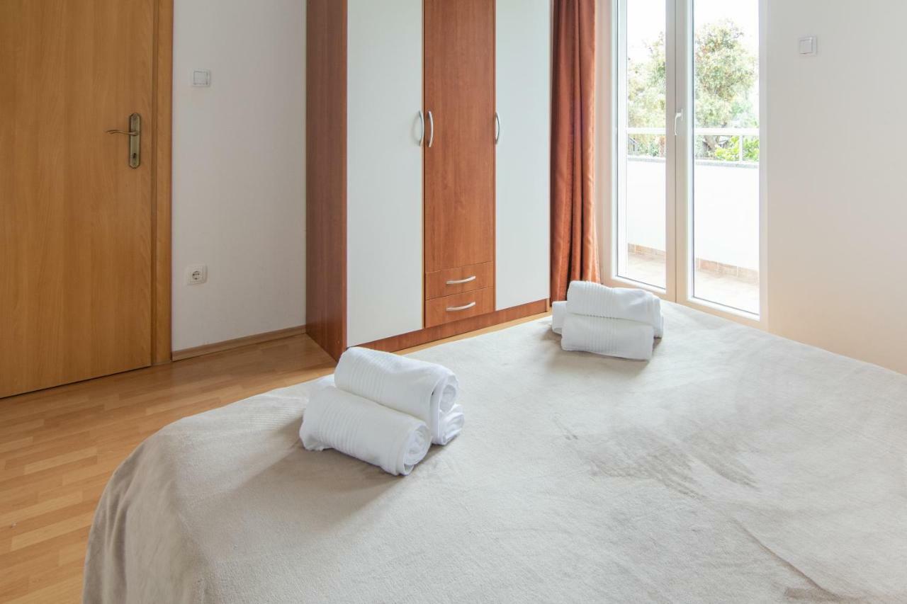 Apartments Villa Korina Brodarica  Extérieur photo