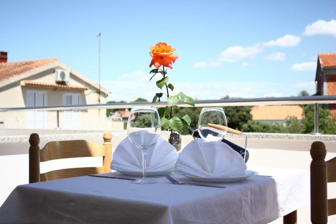 Apartments Villa Korina Brodarica  Extérieur photo